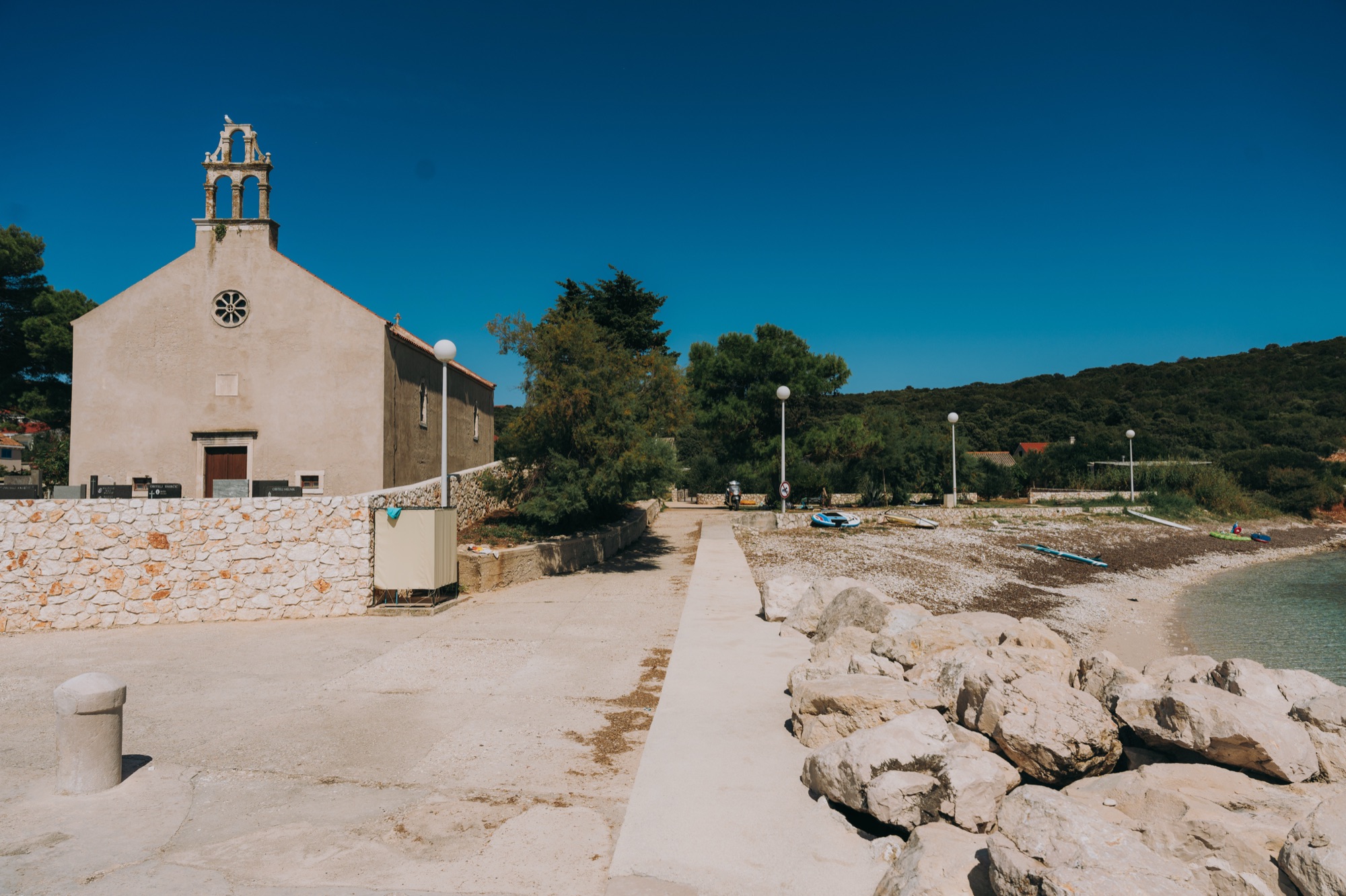 Main beach by the church — Premuda